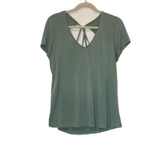 🛍️👗 2 for $20 Red By BKE Green Cross Back Tee Shirt Size M